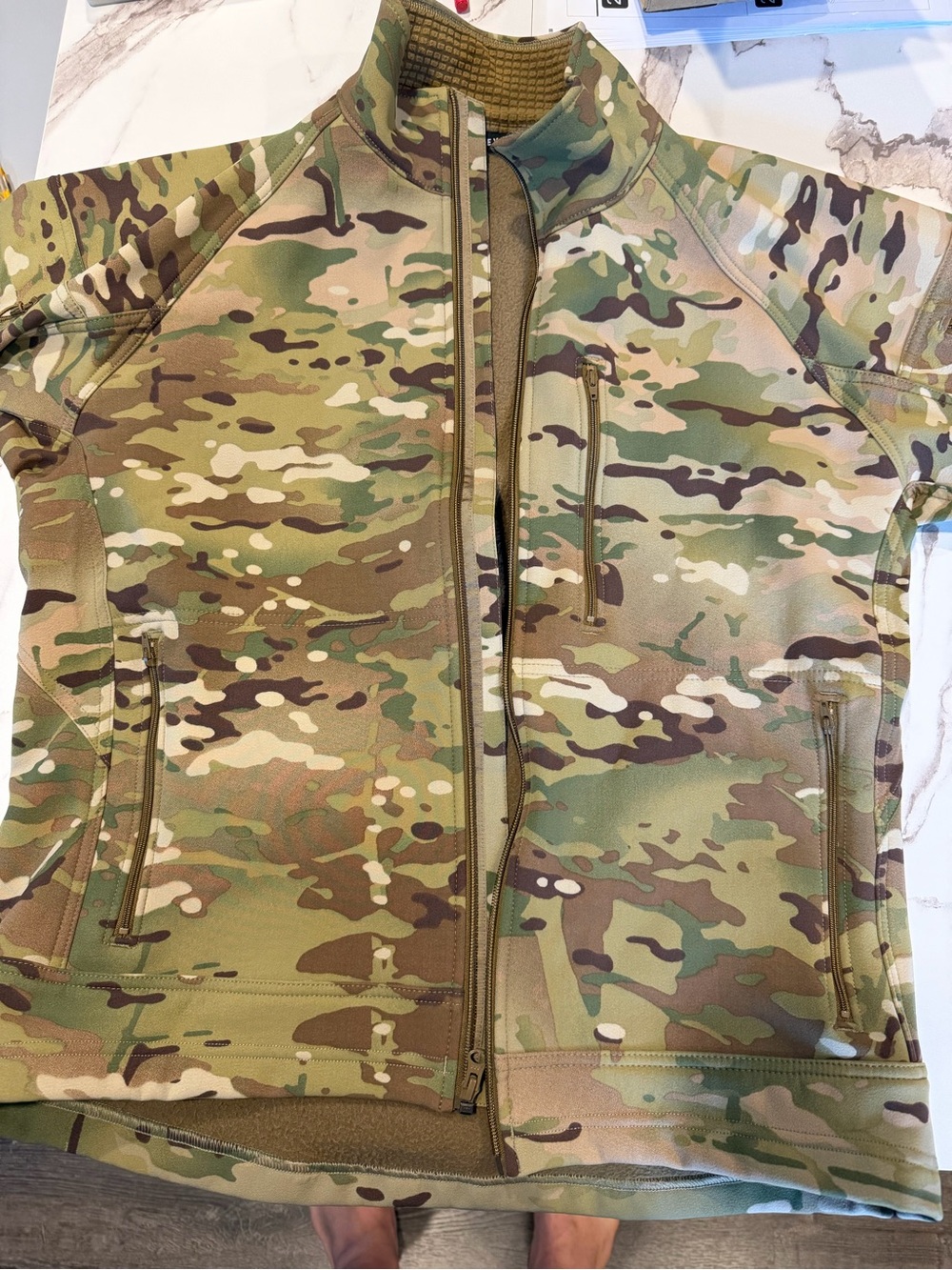 Beyond L5 Rig Softshell Jacket - Multicam - Picture 2 of 6
